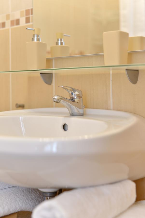 Deak Apartment بودابست المظهر الخارجي الصورة