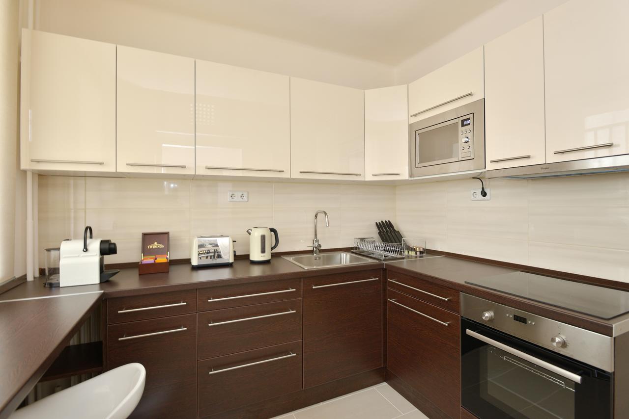 Deak Apartment بودابست المظهر الخارجي الصورة