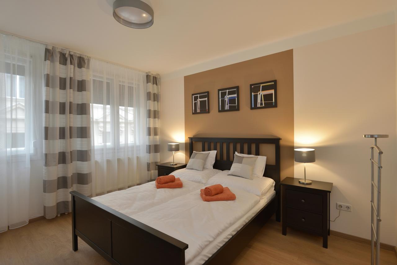 Deak Apartment بودابست المظهر الخارجي الصورة